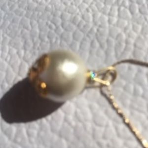 NEW: cotton pearl necklace with crystal